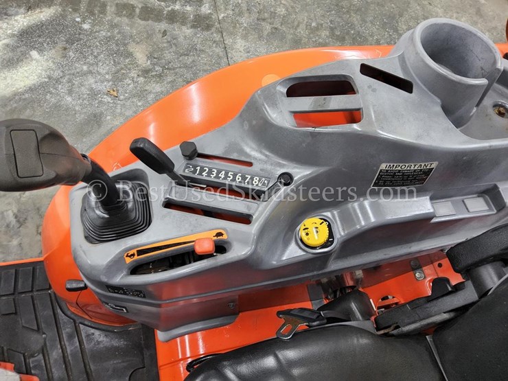 2017-kubota-l3560-image-38