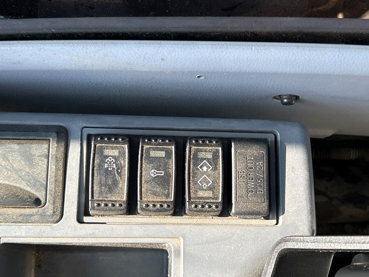 2019-deere-350g-lc-image-59