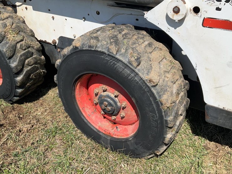 2013-bobcat-s630-image-27
