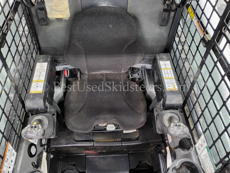 2022-bobcat-t870-image-30