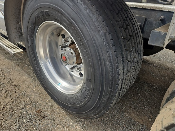 2007-kenworth-t800-image-14