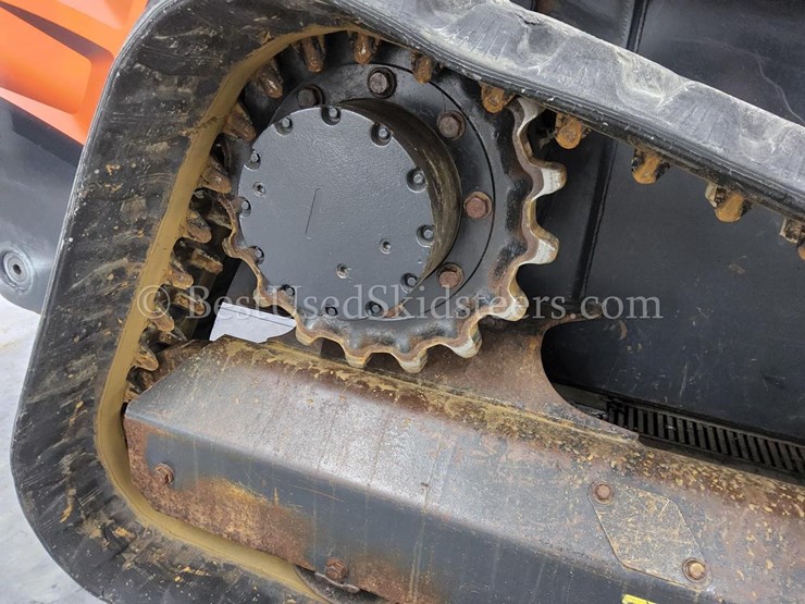 2019-kubota-svl95-2-skid-steer-loader-image-19