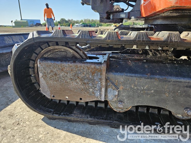 2019-kubota-kx033-4-image-23