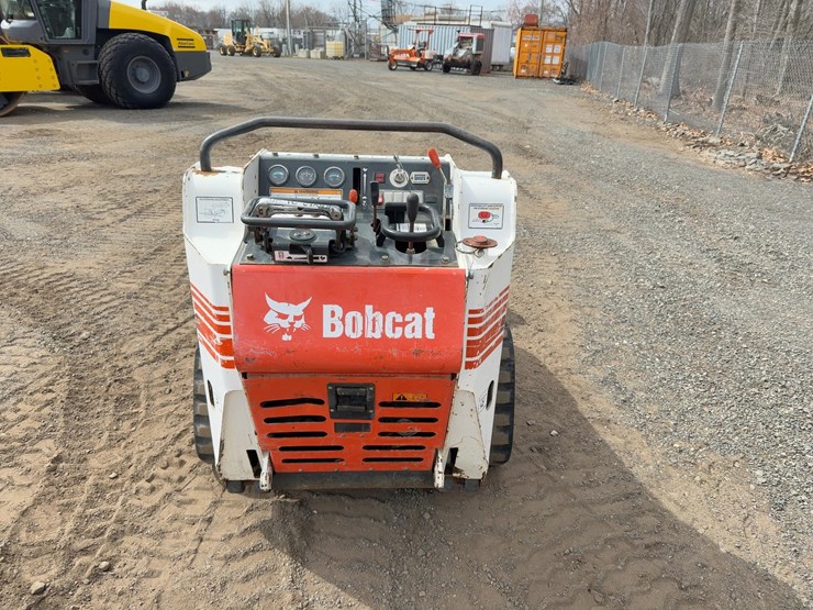 2013-bobcat-mt55-image-4