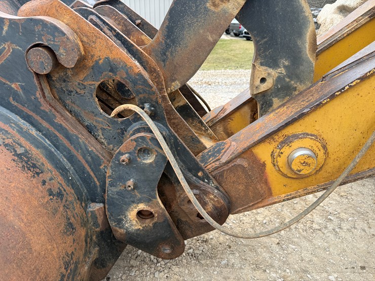 2005-caterpillar-930g-image-13