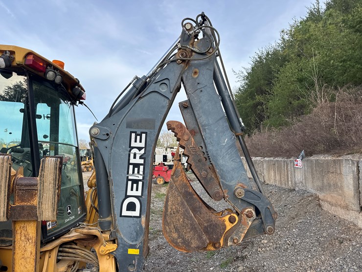 2011-deere-310sj-image-22