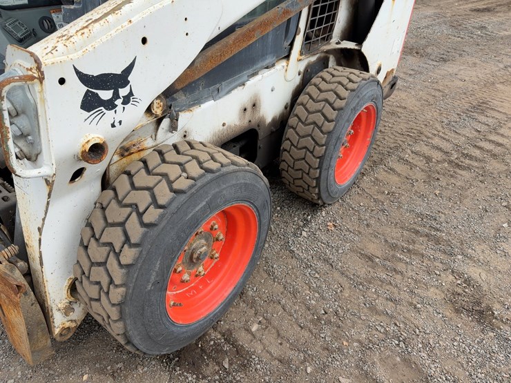 2019-bobcat-s570-image-13