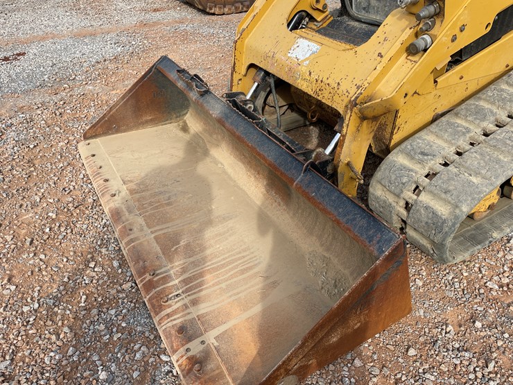 2016-caterpillar-299d2-xhp-image-9