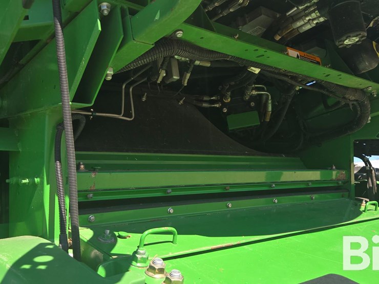 2016-john-deere-s680-image-11