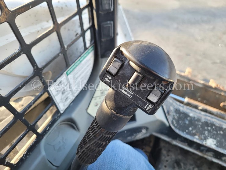 2018-bobcat-s570-image-16