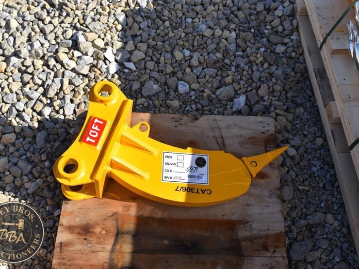 caterpillar-306-image-2