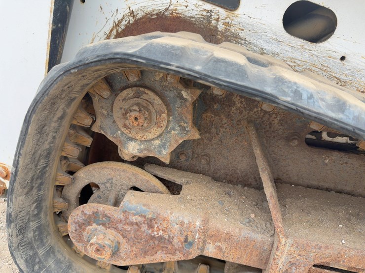 2013-bobcat-mt55-image-11