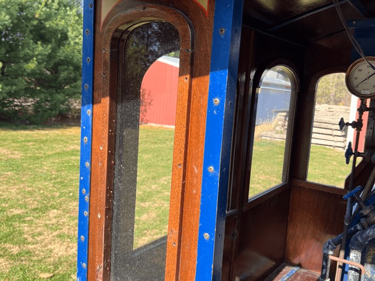 frick-steam-locomotive-with-track-image-156