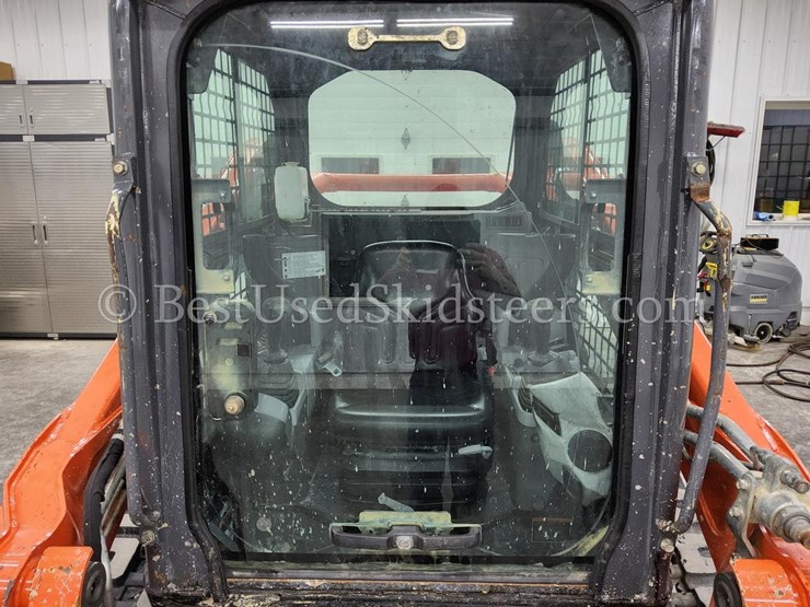 2020-kubota-svl65-2-image-23