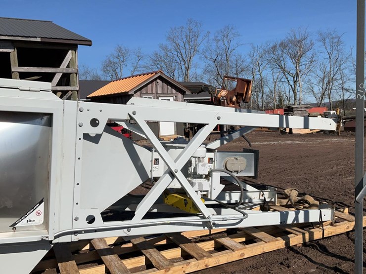 #210-•-2018-cmaxx-dust-collector-image-5