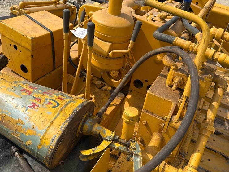 caterpillar-d2-image-7