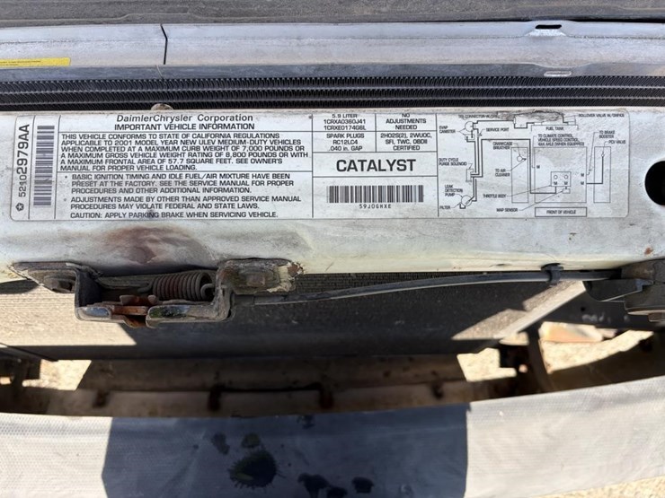 2001-dodge-2500-image-8