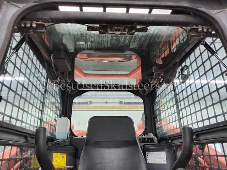 2015-kubota-svl90-2-image-21