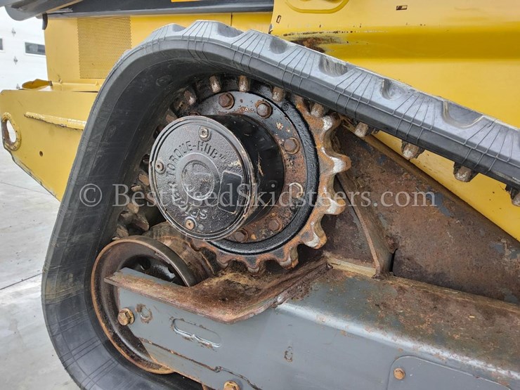 2023-deere-325g-image-16