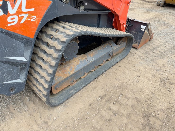 2021-kubota-svl97-2-image-14