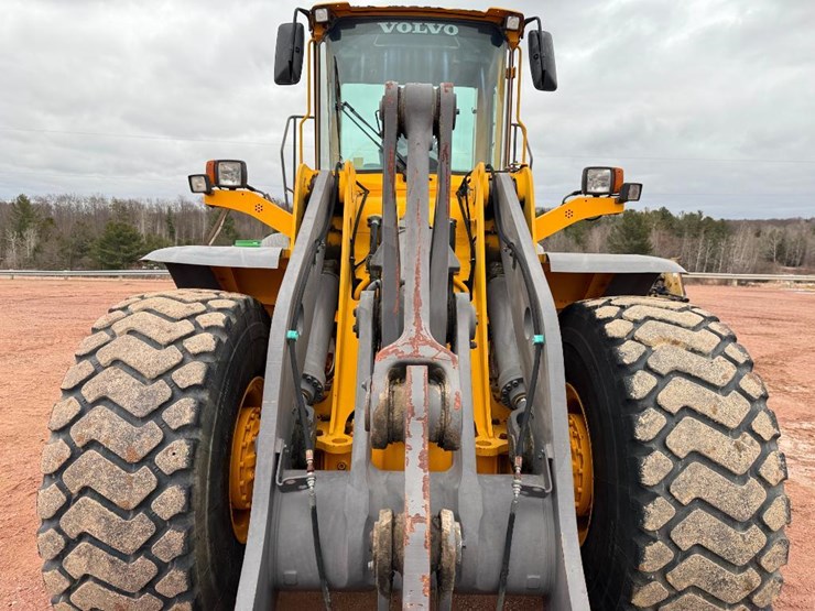 volvo-l120e-image-38