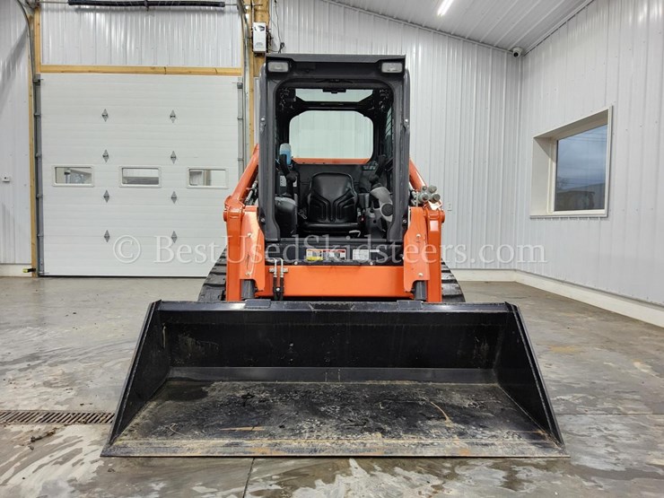 2022-kubota-svl65-2-image-4