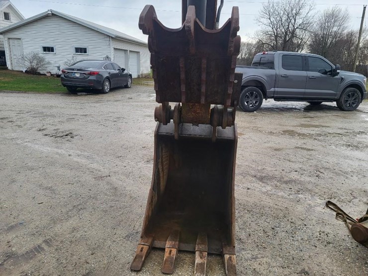 hyundai-robex-130-lc-image-43