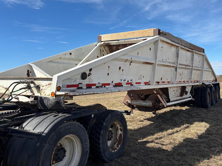 1996-cornbelt-trailer-image-1