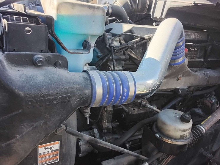 2019-peterbilt-579-image-56