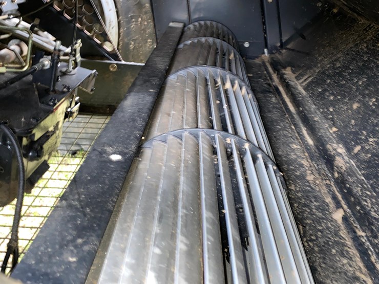 case-ih-6088-image-42