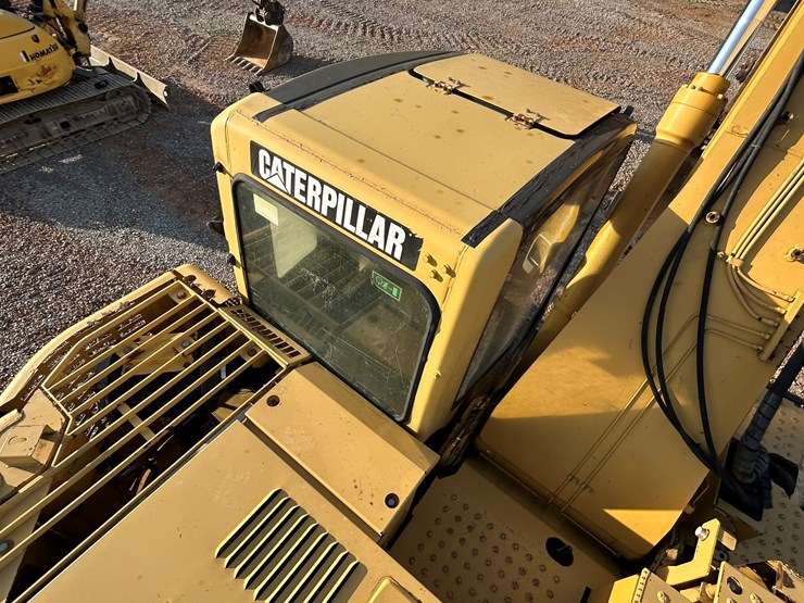 2004-caterpillar-321c-image-37