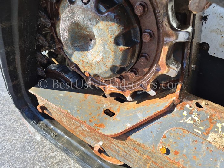 2020-bobcat-t595-image-17