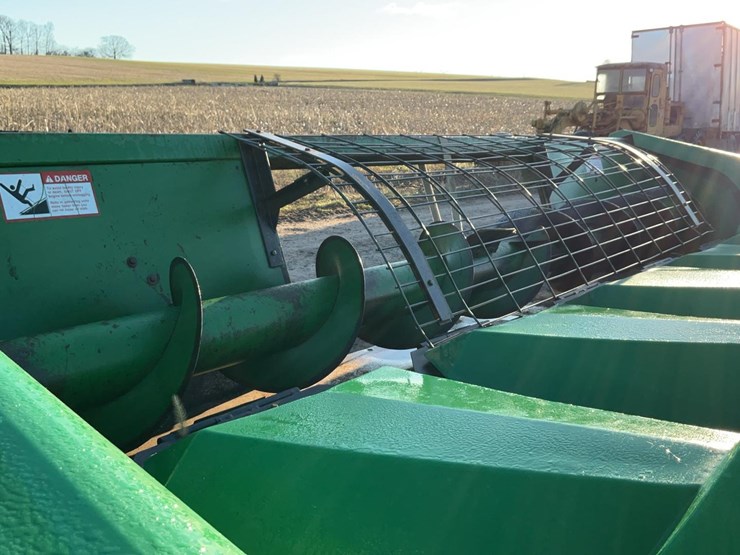 #720-•-john-deere-combine-corn-head-and-cart-image-16