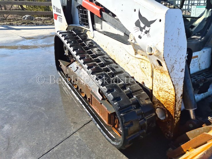 2020-bobcat-t595-image-7