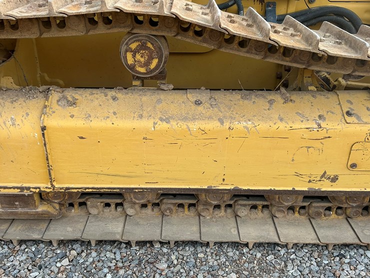 2023-caterpillar-d1-image-64