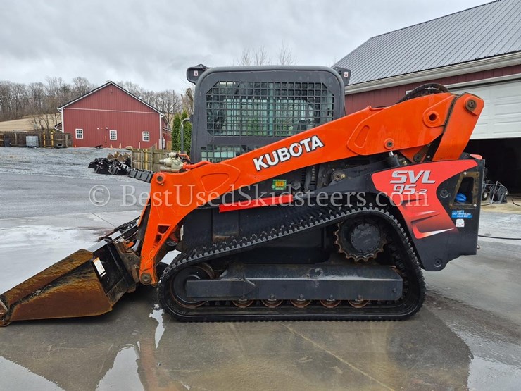 2021-kubota-svl95-2-skid-steer-loader-image-1