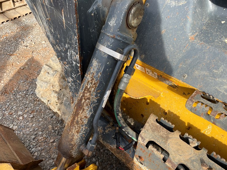 2019-deere-333g-image-18