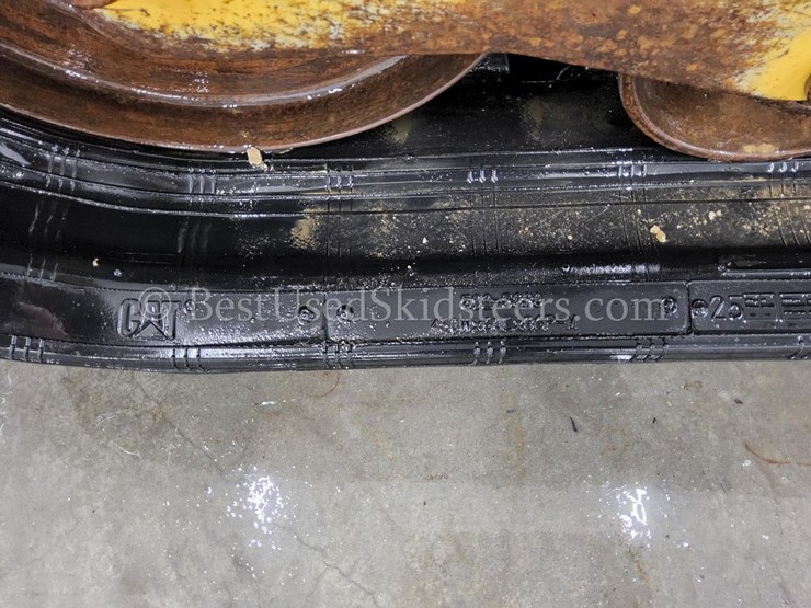 2020-caterpillar-299d3-image-18