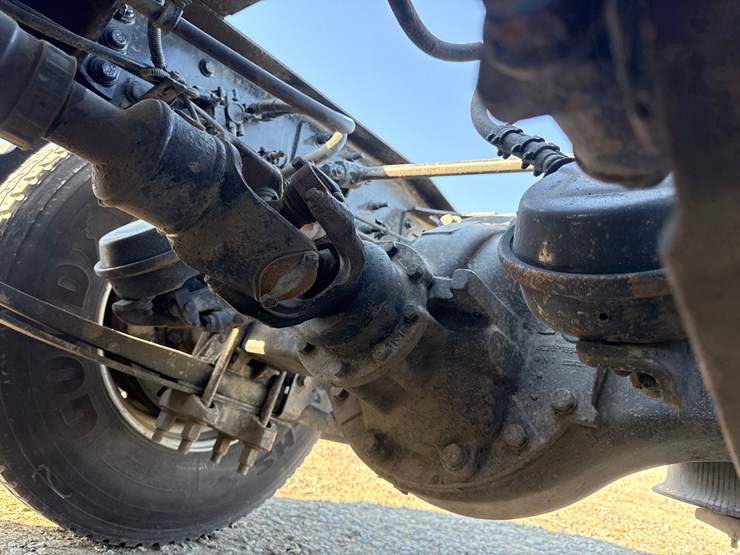 2011-international-prostar-image-15