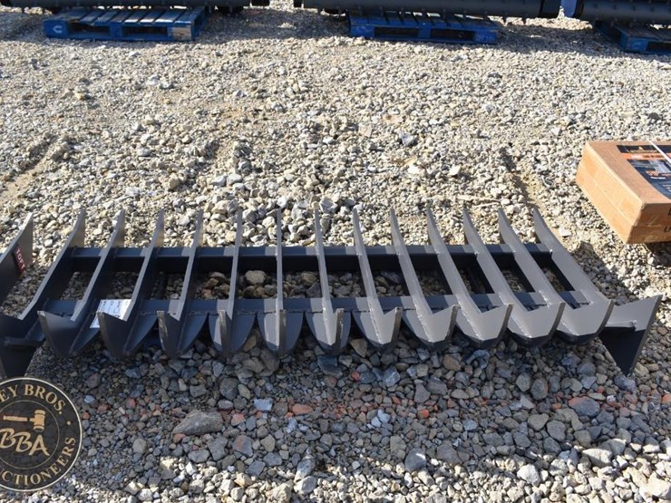 toft-root-rake-attachment-43370-image-1