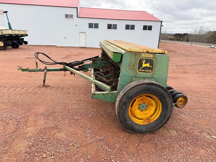 john-deere-8300-image-3