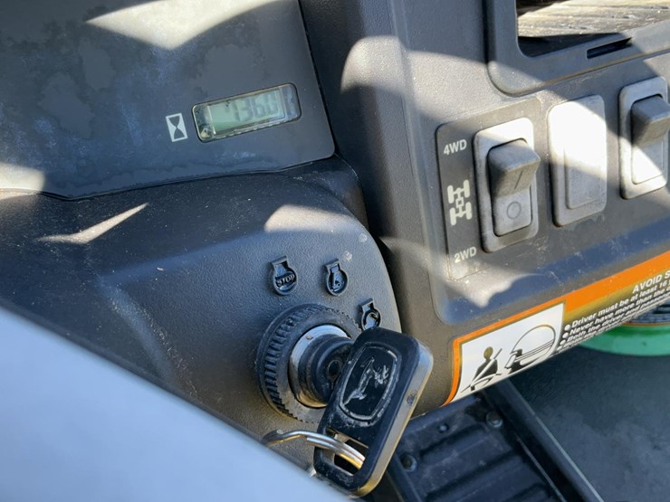 john-deere-gator-image-31