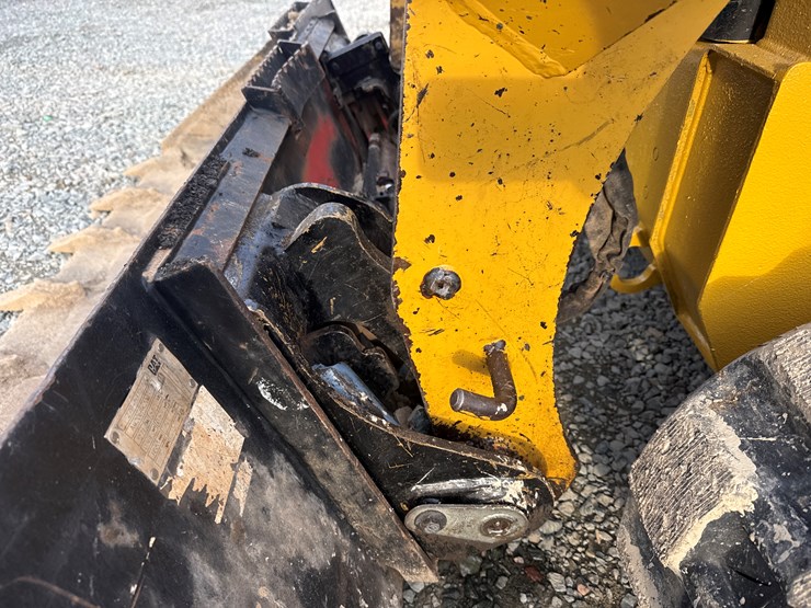 caterpillar-259d-image-13