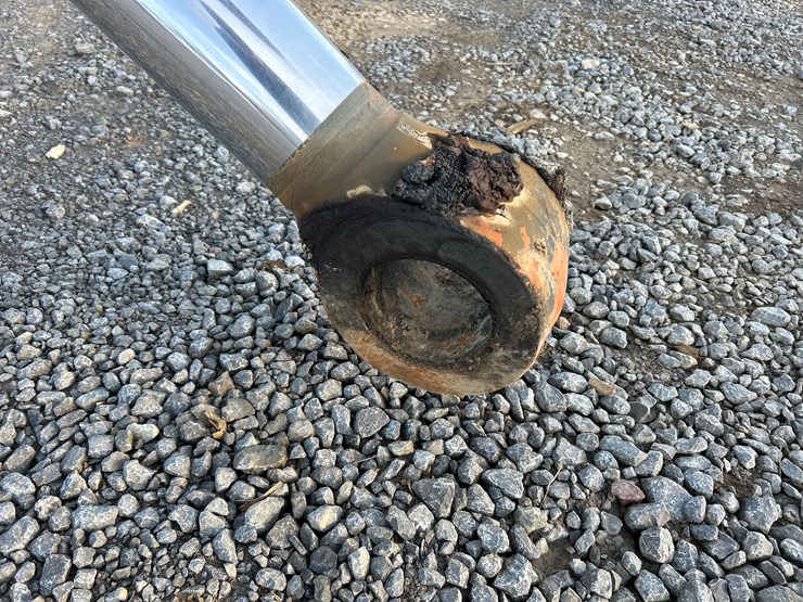 2006-deere-650d-lc-image-11