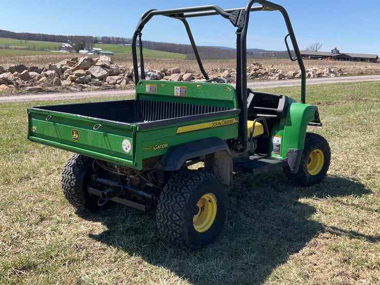 john-deere-gator-image-23