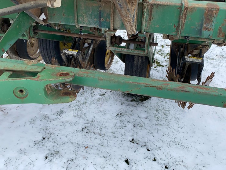 john-deere-7000-image-48