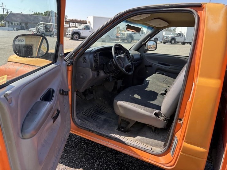 2001-dodge-ram-2500-image-9