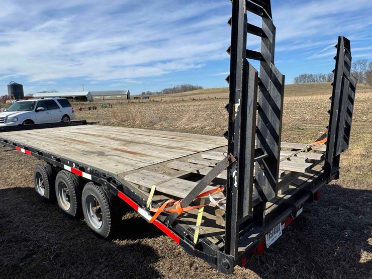 tri-axle-flat-deck-trailer,-ramps,-ball-hitch,-20'-x-8'-image-13