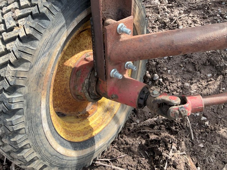 #712-•-new-holland-rollbar-rake-image-4