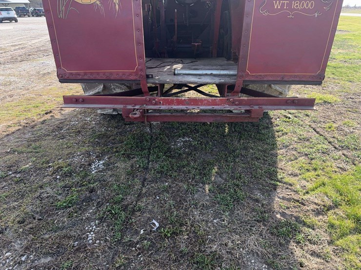 25hp-international-type-d-titan-image-45